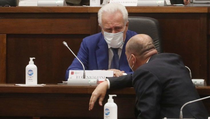 Regione: l'inutile partita a poker per la giunta di Giani. E i toscani aspettano 