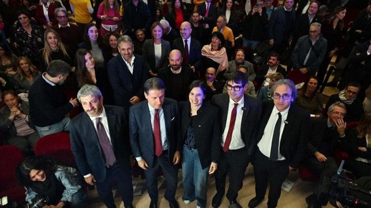La scommessa campana premia Schlein. Non arriva la rimonta della destra