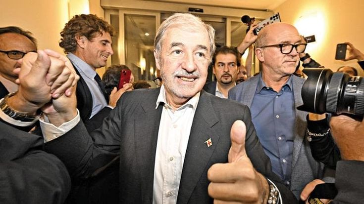 I sette anni di Bucci, sindaco popolare nel bene e nel male