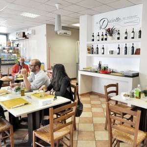 Al Diciotto in riva al Po si ammira il paesaggio in attesa della cucina