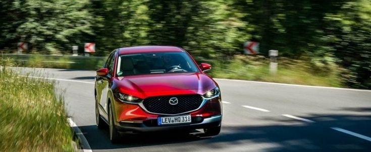 Mazda CX-30, il fascino delle media