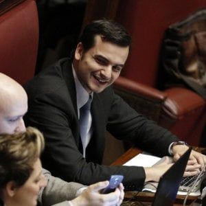 Carlo Sibilia, il Cinquestelle complottista, nuovo sottosegretario all'Interno