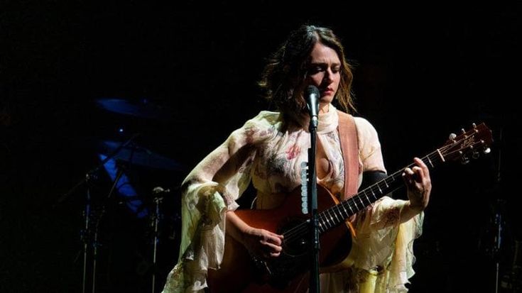Carmen Consoli: “Canto la memoria per capire chi sono”