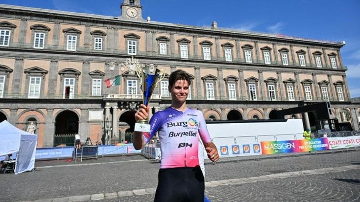 Giro di Campania, festa sulle strade dopo 25 anni: vince l’uruguaiano Fagundez