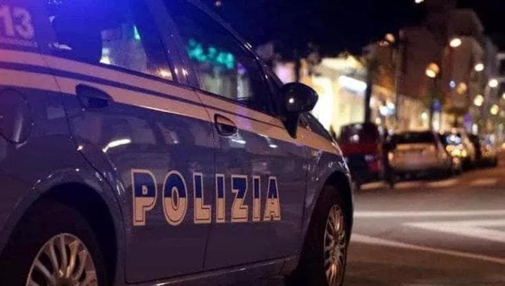 Catania, in gravi condizioni donna accoltellata in strada: arrestato il marito