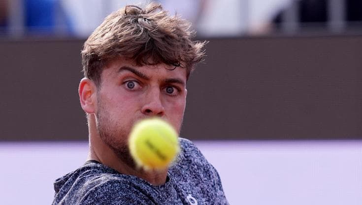 Cobolli, il piccolo guerriero pronto all’impresa: contro Zverev per il sogno Slam