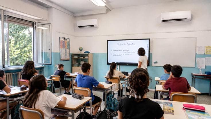 Troppi trasferimenti grazie alla legge 104, scoppia la polemica tra i docenti siciliani