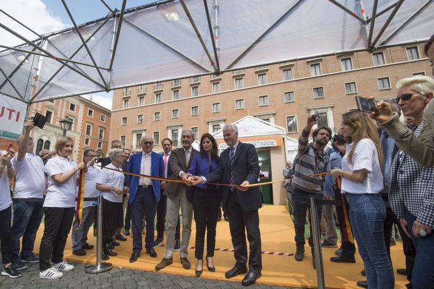 Roma, inaugurato il Villaggio della Salute in piazza San Silvestro