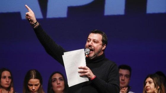 Open Arms, Matteo Salvini si difende: "Non toccava all'Italia concedere il porto. Il comandante ha voluto fare rotta verso Lampedusa"