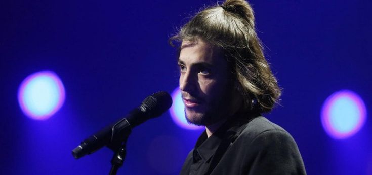 Il trapianto di cuore è riuscito: il vincitore dell'Eurovision Salvador Sobral sta meglio