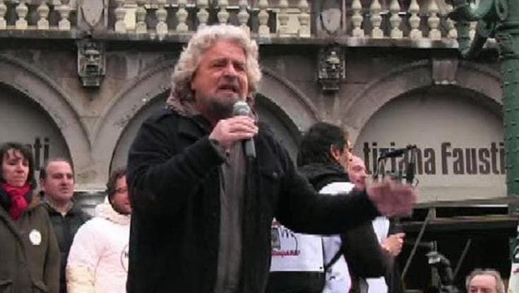 Dimissioni Papa, Grillo: "Non voglio pensare ci siano sotto tangenti Ior"