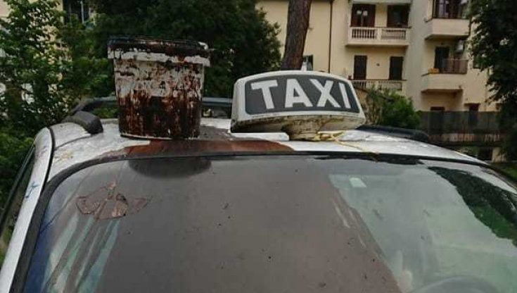 Firenze, vandalizzato il taxi di zia Caterina che accompagna gratis i bambini malati al Meyer