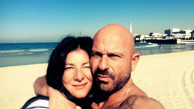 Raiz dice addio alla moglie Daniela Shauly: “Una donna di valore più delle perle”