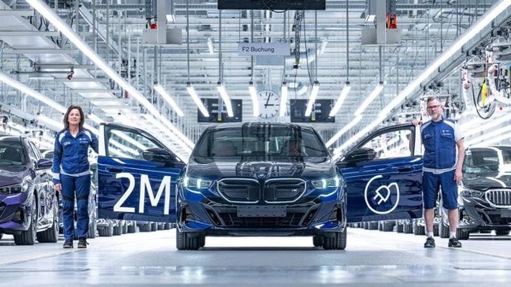 Bmw Group festeggia i due milioni di veicoli elettrici prodotti
