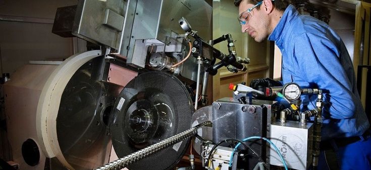 "Genera": un generatore che trasforma le onde del mare in energia