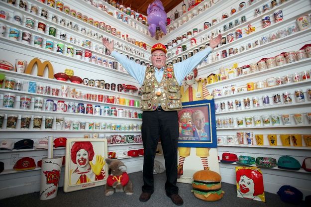 Il tempio di McDonald's, l'incredibile collezione di Mike: 75mila gadget