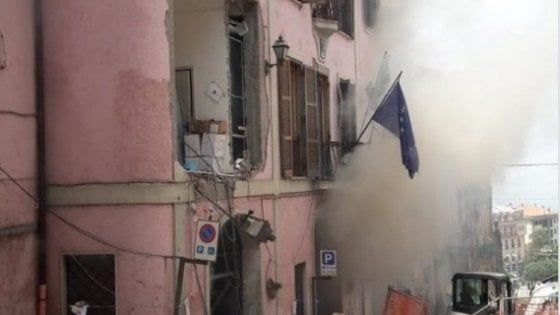 Esplosione Rocca di Papa, muore anche il sindaco Crestini. Salvini: "Eroe, merita medaglia d'oro"