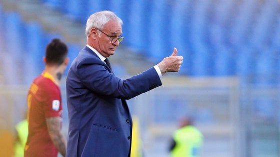 Roma, Ranieri: "Conte? Se arriva lo vado a prendere all'aeroporto...". Totti: "E' un vincente, chi non lo vorrebbe?"
