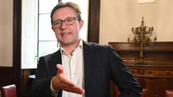 Nardella lancia una scuola di formazione politica: nel board Gianni Letta e Luciana Lamorgese