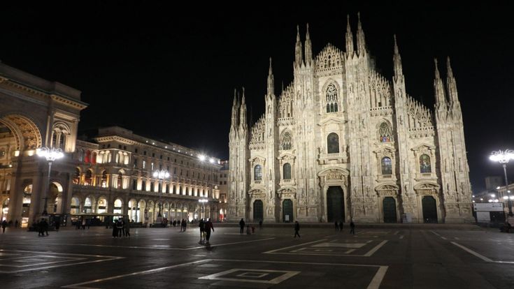 Covid, la Lombardia anticipa tutti: coprifuoco dalle 23 alle 5 con il via libera del governo