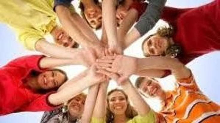 Giovani e Terzo Settore, solo il 7,1% degli enti è guidato da persone con meno di 35? anni