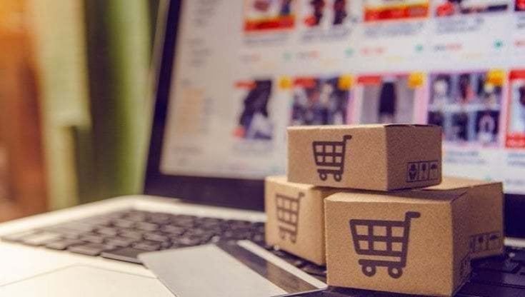 Gli italiani spingono sull'e-commerce: balzo degli acquisti a inizio 2023