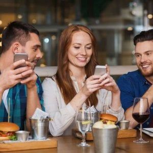 Foodja: un’app per riaprire in sicurezza bar e ristoranti