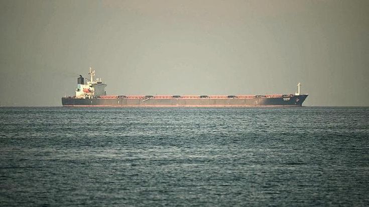 Lo shipping evita Hormuz, in gioco il 20% del petrolio e del Gnl mondiale