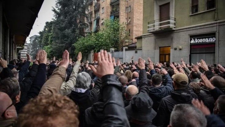 La galassia delle feste neofasciste. Quattro giorni di kermesse, presenti anche esponenti di Lega e FdI
