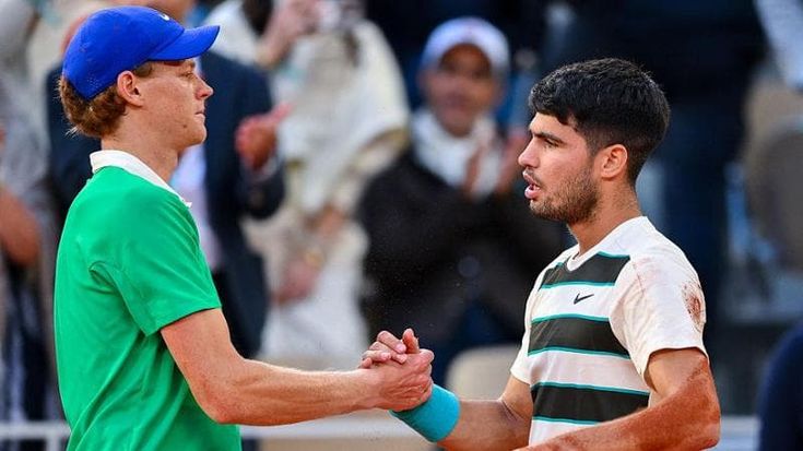 Alcaraz eguaglia Sinner: 66 settimane da numero 1. Ma a Montecarlo Jannik può riprendersi la vetta