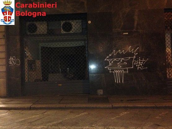 Graffiti in via Santo Stefano,<br />denunciati due writer<br />&nbsp;