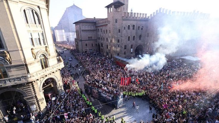 Ancora furti di catenine a Bologna: denunce e arresti in centro