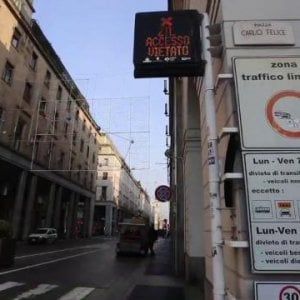 Torino, nuova Ztl, la Porsche ibrida pagherà meno  per entrare di una vecchia Panda