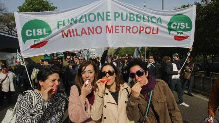 Bonus casa o aiuti ai figli: così le aziende pubbliche di Milano combattono il carovita