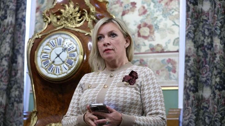 La beffa di Zakharova: “Con i soldi a Kiev l’Italia cadrà a pezzi”