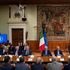 Ex Ilva, il governo valuta una partecipazione nella società. Mantovano: “Servono un paio di mesi”