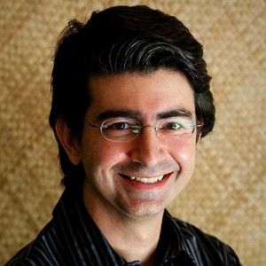 Omidyar, il re filantropo di eBay: dopo le aste, le inchieste di Greenwald