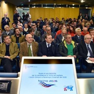 Olimpiadi 2026, presentato lo studio per candidare Torino. Appendino: "Non esiste nessun dossier"