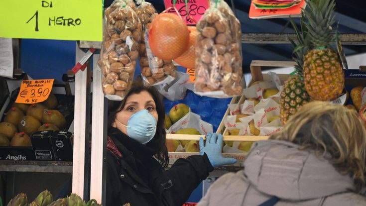 Bonus, ferie e aumenti per chi lavora nelle aziende rimaste “al fronte”