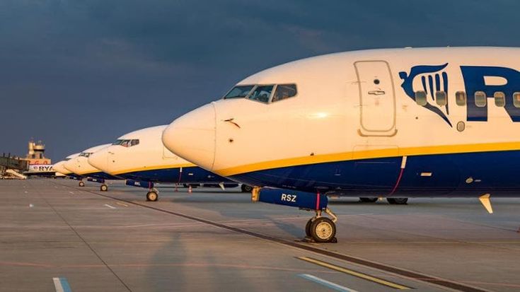 Ryanair resiste al caro petrolio: “Tariffe giù, 2027 incerto”