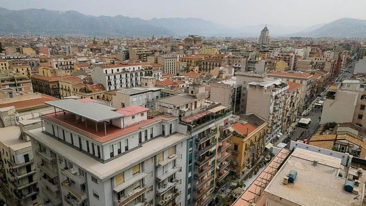 Il Comune vende 72 immobili, c’è anche un palazzo storico