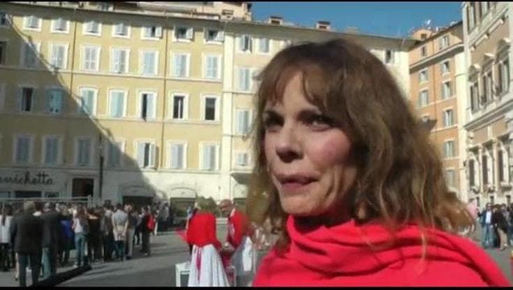 Piazza Montecitorio, arte e teatro contro il femminicidio