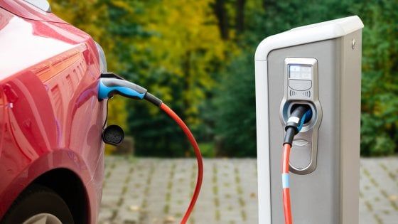 Impronta di carbonio: auto elettriche sempre più rispettose dell’ambiente