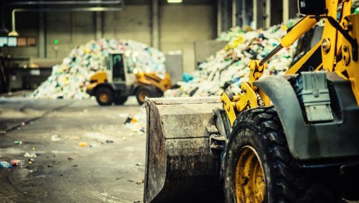 Industria rifiuti in fermento: corrono investimenti e utili