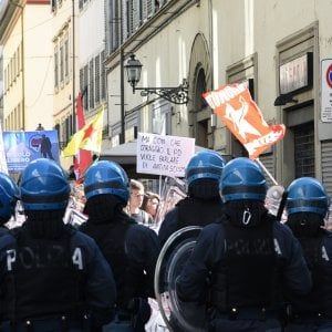 25 aprile, tensioni a Firenze: scarcerati i 4 manifestanti 