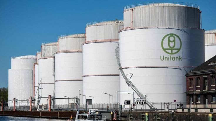 L’Iea: rilasciati 325 milioni di barili di petrolio dalle riserve. Trump depone le armi sul diesel