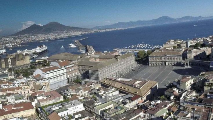 Napoli, "sei proposte per il futuro sindaco"