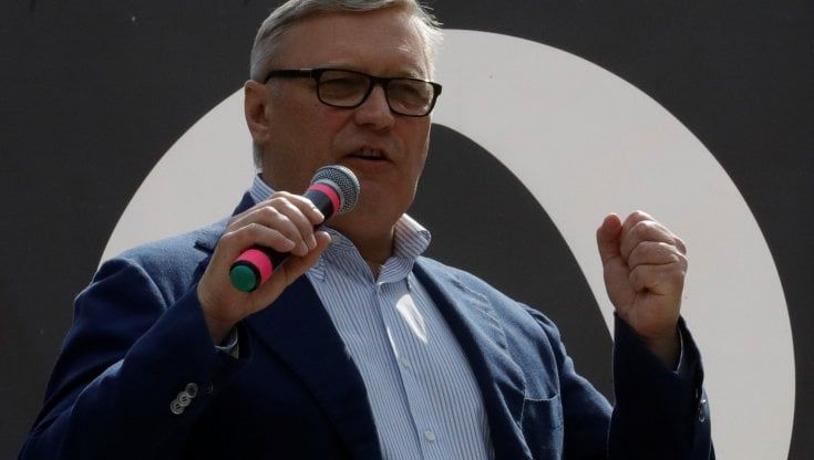 Dall’ex premier al candidato presidente, la grande fuga dei liberali da Mosca