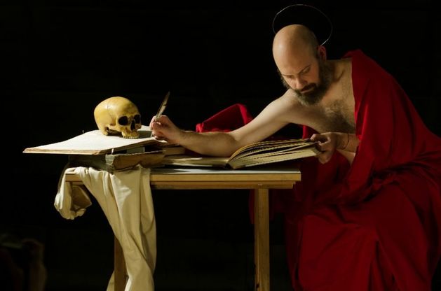 Quei capolavori del Caravaggio hanno le facce degli studenti universitari 