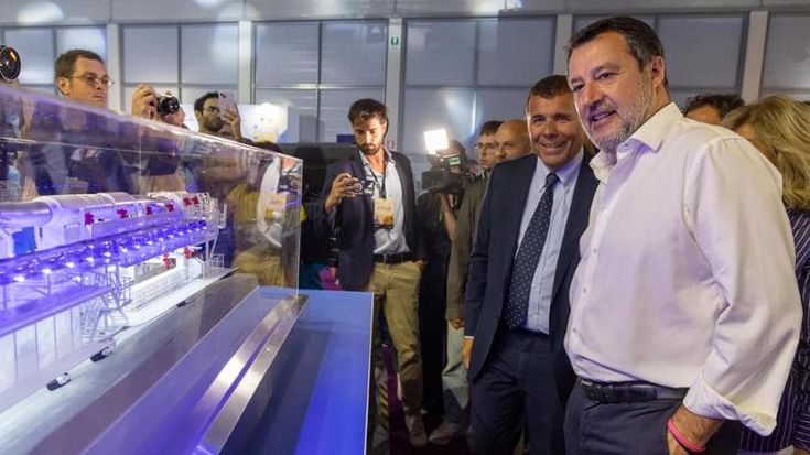 Salvini al Meeting replica alle critiche dei governatori: “Mai un passo di lato”